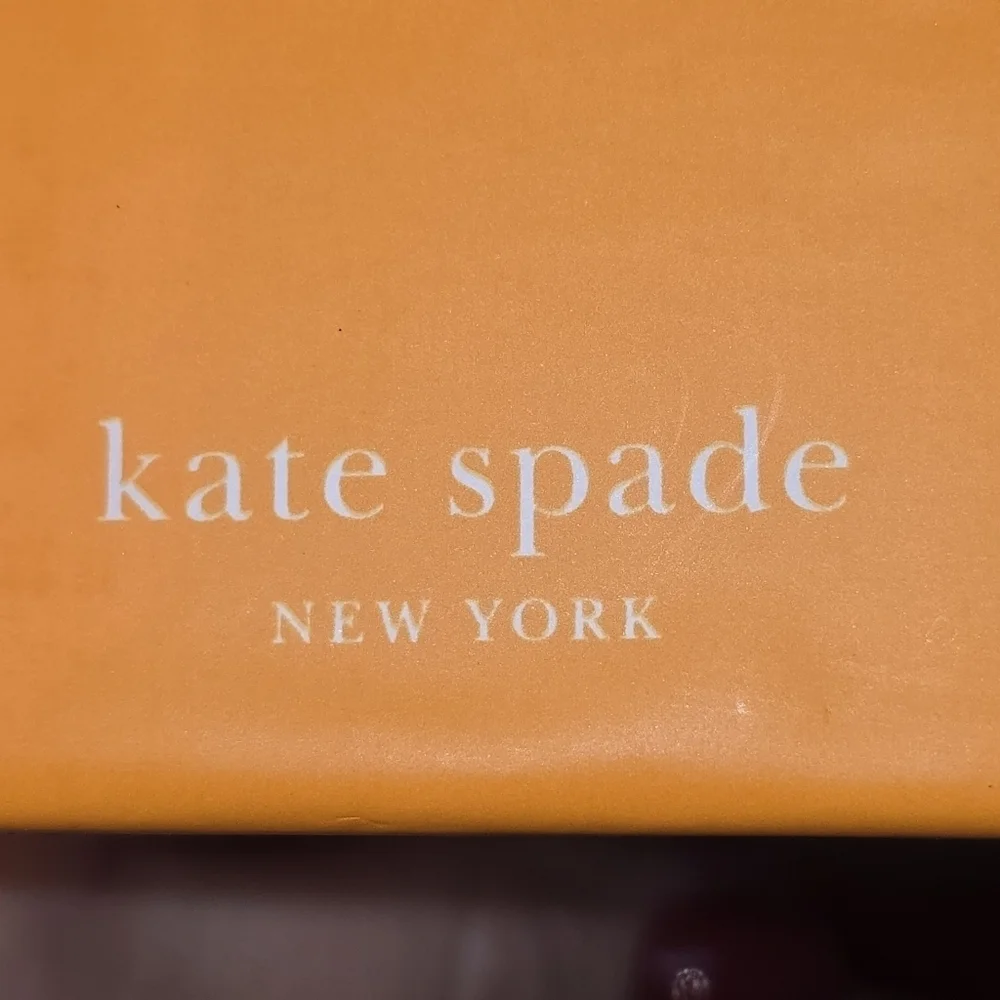 KATE SPADE NEW YORK ERICA RED PATENT FLATS WOMENS SIZE 6 1/2 EUC